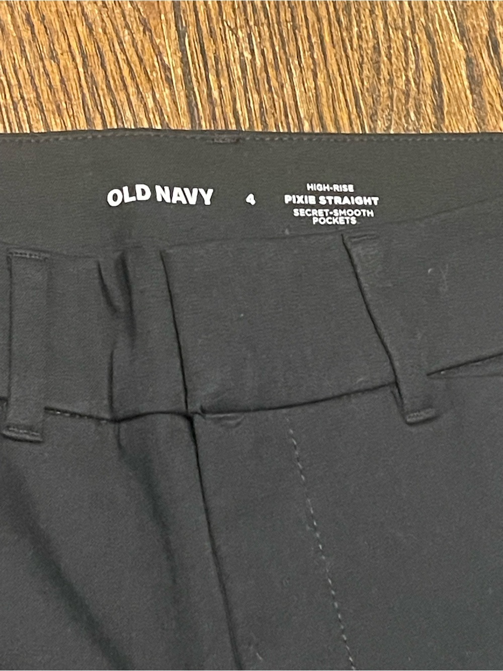 Old Navy women’s Black High-Rise Straight Pants size 4 NWT - Picture 2 of 11